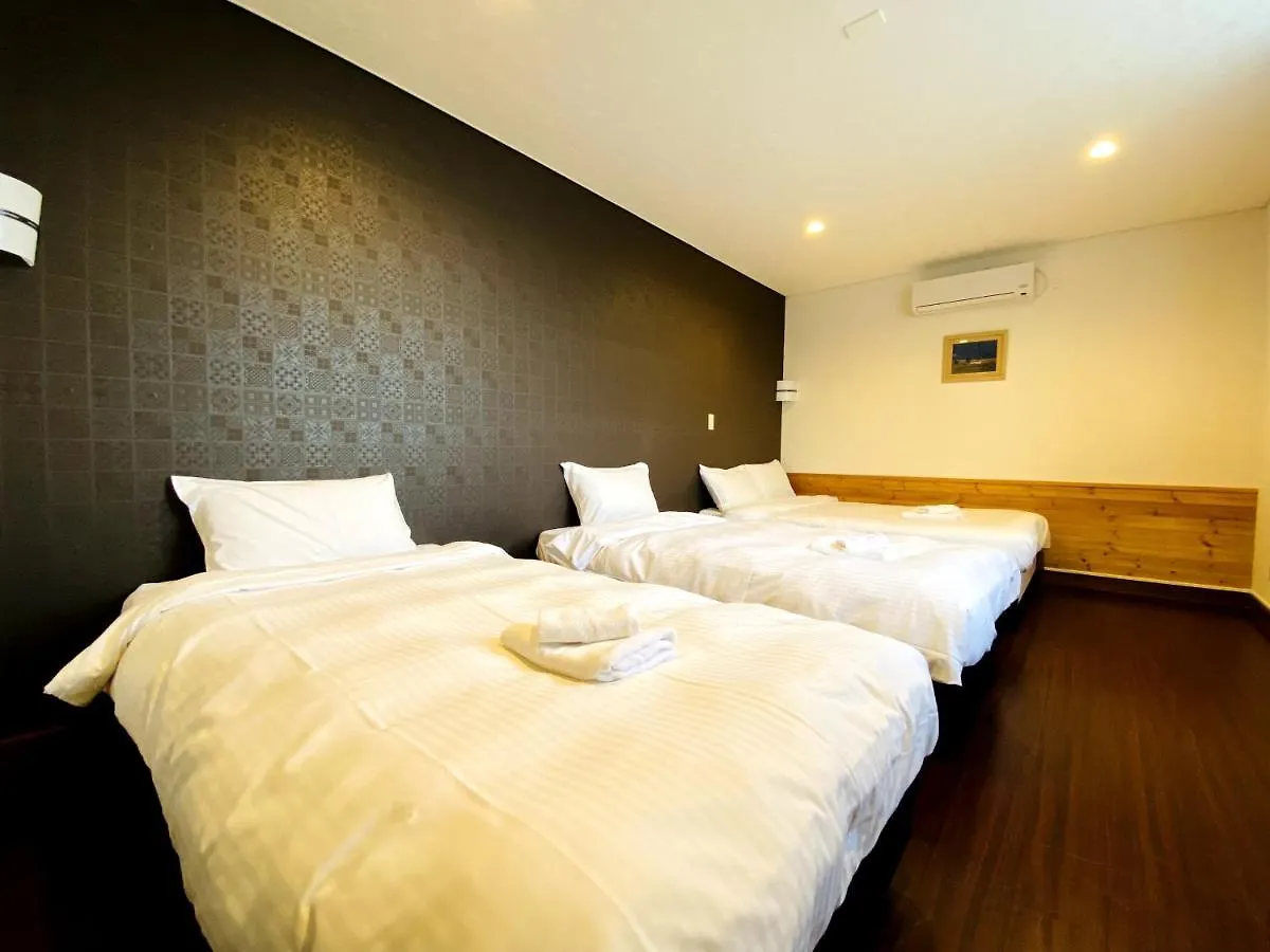 Petit Hotel Melon Furano Hostel