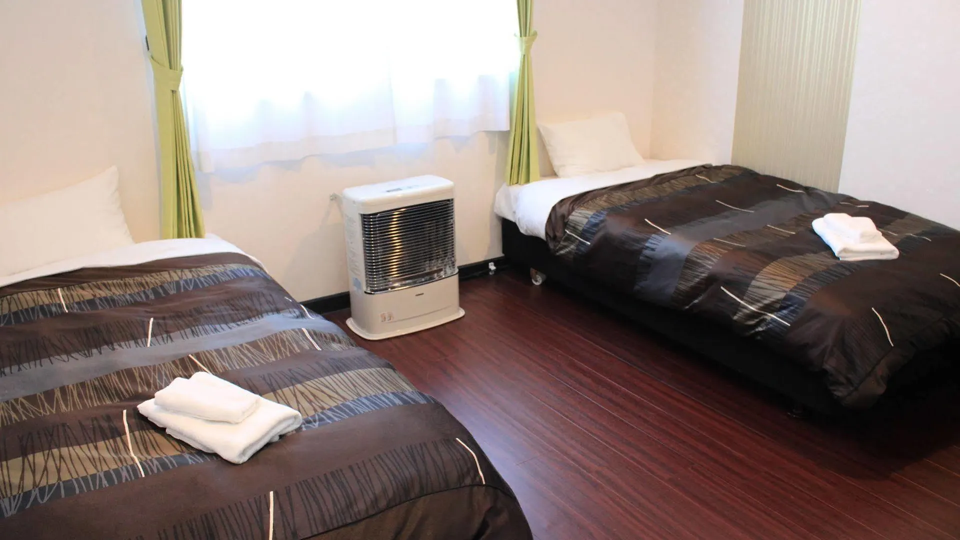 Hostel Petit Hotel Melon Nakafurano