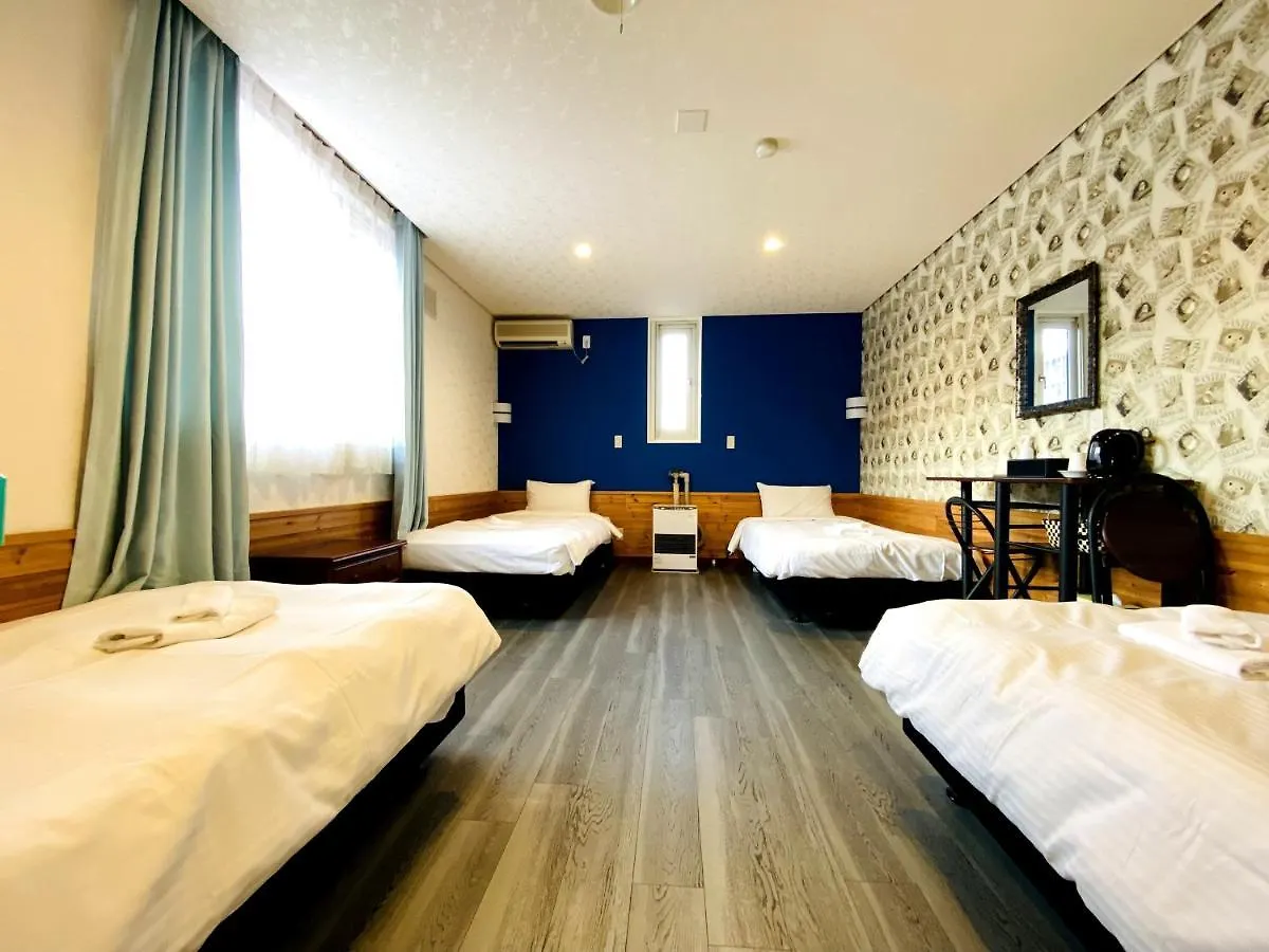 Petit Hotel Melon Nakafurano 0*,  Japan